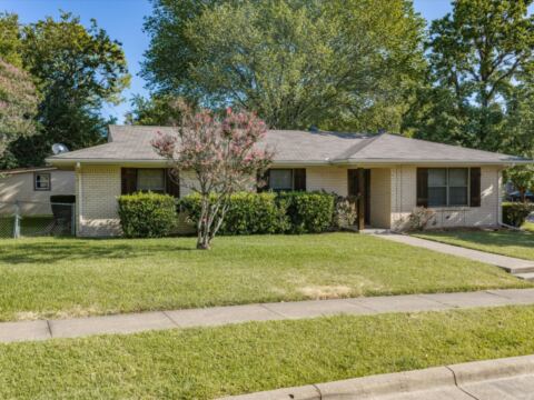 1313 Crestridge Street, Ennis, TX 75119 — photo 3