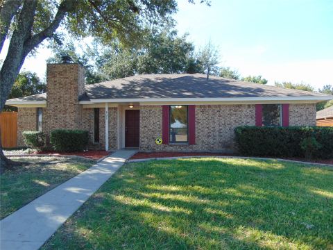 809 Broadmoor Drive, Mesquite