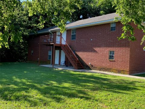 105 S Wilson Street A, Boyd