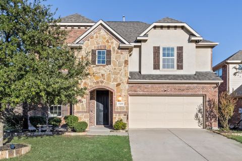 7520 Guadalupe Way