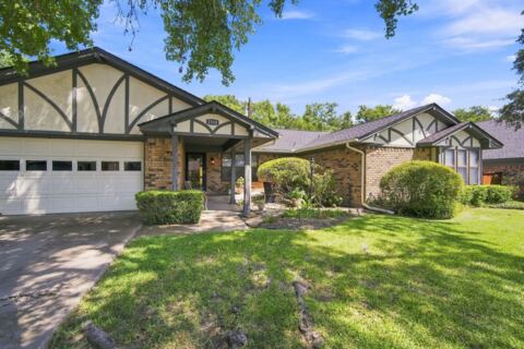 2310 Louise Lane, Ennis