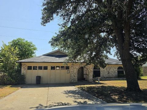 719 Ridgeway Road, Joshua