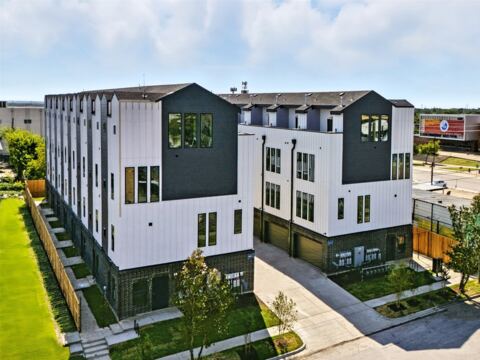 312 N Lancaster Avenue, Dallas