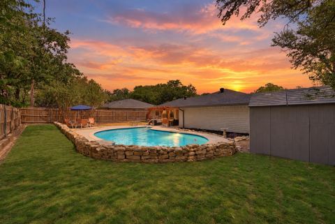2500 Highgate Drive, Arlington