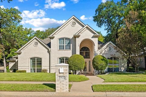 1921 Clear Creek Drive