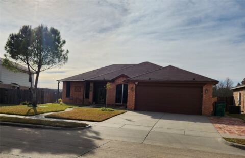 5776 Fenway Court, Haltom City, TX 76137 — photo 2