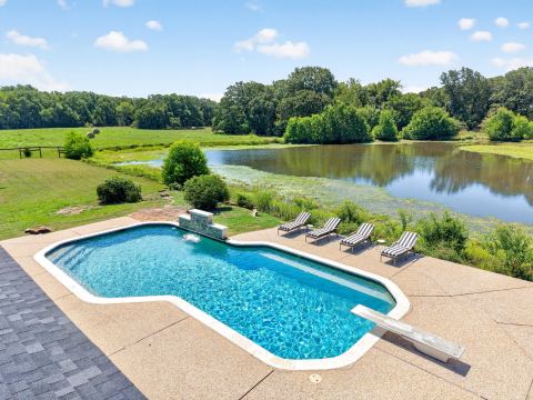 3041 Choctaw Road, Commerce