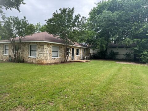 607 E Hundley Drive, Lake Dallas, TX 75065 — photo 2
