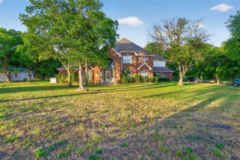 135 Kirkpatrick Road, Ennis, TX 75119 — photo 2
