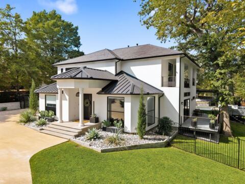 700 Garden Court, Southlake