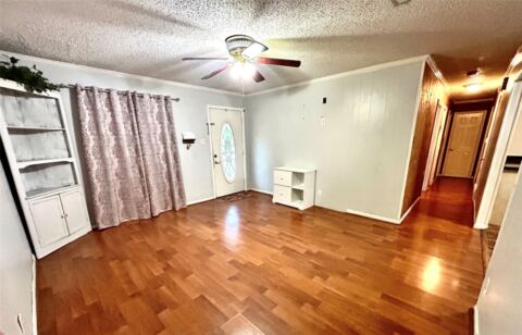 303 N Caesar Street, Ennis, TX 75119 — photo 3