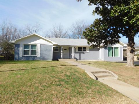 819 Thomas Street, Denton