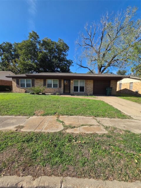 304 S Joyce Street, Lacy Lakeview
