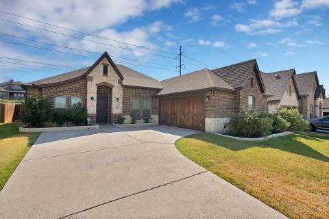 1247 Coneflower Drive, Frisco
