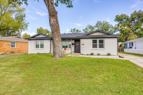 6208 Walnut Drive, Fort Worth