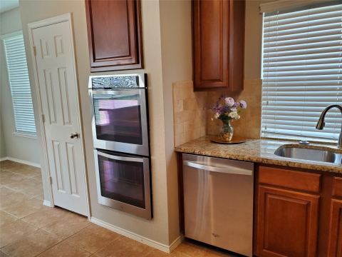 2077 Sleepy Hollow Trail, Frisco, TX 75033 — photo 3