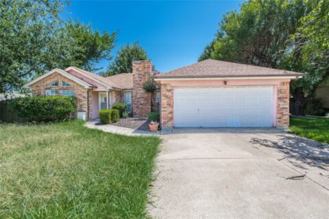 303 Shirley Drive, Alvarado, TX 76009 — photo 3