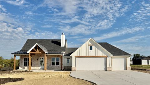 1001 Sarbrina Court