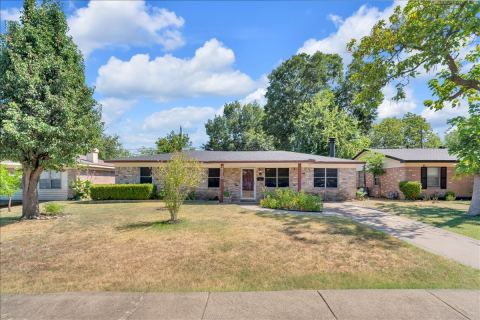 2210 Starlite Lane