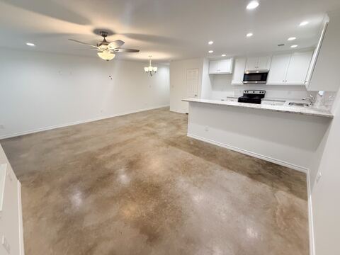 200 N Dallas Street 114, Rice, TX 75155 — photo 3