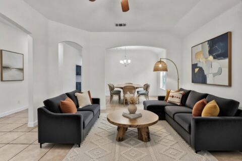 3022 Loving Avenue, Fort Worth