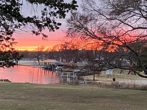 316 Comanche Drive, Lake Kiowa, TX 76240 — photo 2