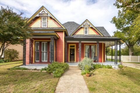 418 W Water Street, Weatherford
