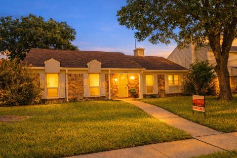 2919 Riviera Drive, Garland