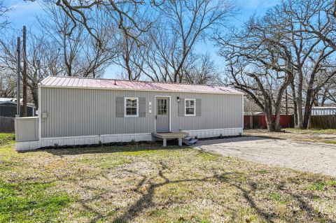 88 Live Oak Street, Alvarado, TX 76009 — photo 3
