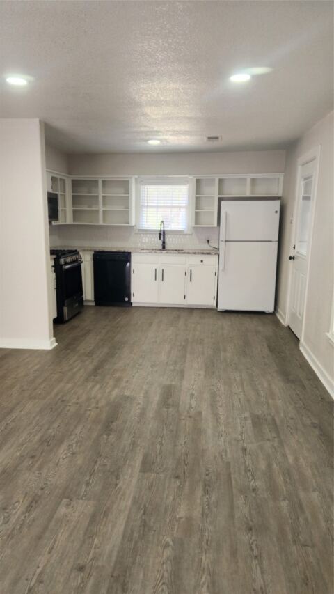 608 W Baldridge Street, Ennis, TX 75119 — photo 3