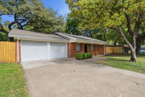 208 Live Oak Lane, Weatherford