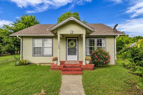 1020 Fisher Street, Bellmead, TX 76705 — photo 2