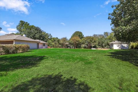 205 N FOREST Lane, Double Oak, TX 75077 — photo 2