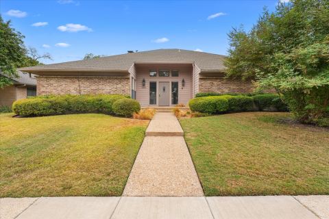 6620 Robin Willow Court, Dallas