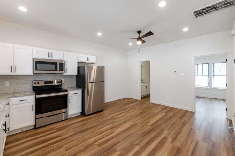 1139 Kings Highway 103, Dallas