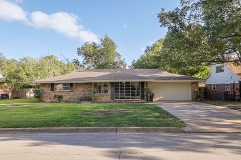 2709 Larkin Avenue, Fort Worth