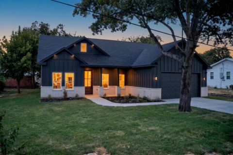 707 W Turner Street, Wolfe City