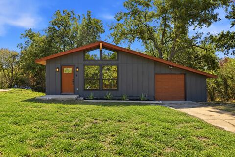 8095 County Road 3415, Lone Oak