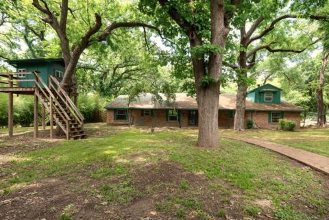 5731 Mona Lane, Dallas
