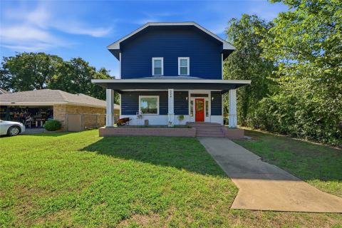326 W Sears Street 102, Denison