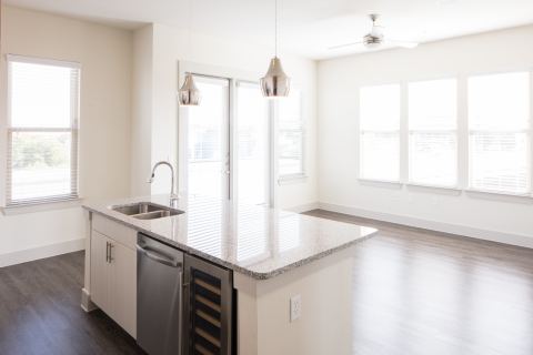 2101 W Rosedale Street 301, Fort Worth
