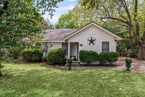 302 W Billington Drive, Robinson, TX 76706 — photo 2