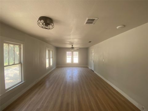 1042 W Tarleton, Stephenville, TX 76401 — photo 3