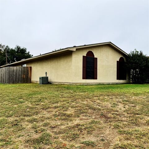 628 Taylor Court, Duncanville, TX 75137 — photo 2