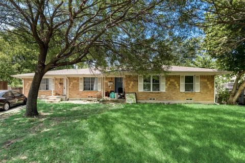 902 Spring Valley #A Plaza, Richardson
