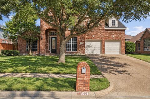 1005 Raspberry Lane, DeSoto