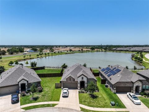 11312 Bullion Way, Aubrey