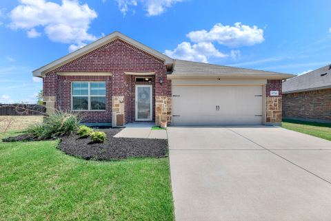 9705 Snowbell Lane, Fort Worth