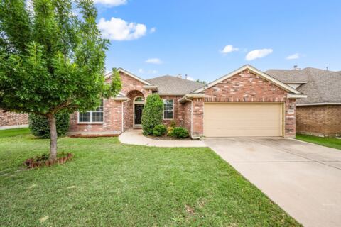 1205 Hickory Bend Lane, Fort Worth