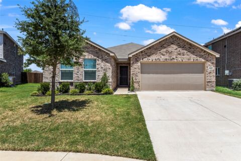 4652 Benham Drive, Fort Worth